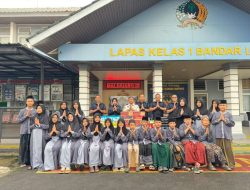 Wujud Kepedulian Sosial, Kakanwil bersama Kalapas Berikan Santunan Kepada Anak Yatim