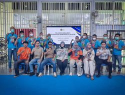 Gandeng Betawi Online Gallery, Warga Binaan  Lapas Cibinong Sulap Limbah Botol Plastik Menjadi Souvenir Ondel-Ondel