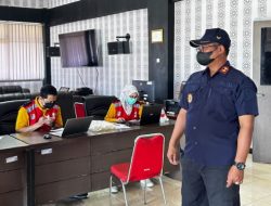 Kalapas Karanganyar Tinjau Langsung 144 WBP yang Ikuti Skrining TB dan Cek Kesehatan Gratis