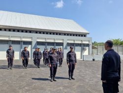 Komitmen Jaga Keamanan, Lapas Khusus Kelas IIA Karanganyar Laksanakan Apel Serah Terima Regu Jaga