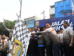 Wakili Gubernur Lampung, Sekretaris DPRD Provinsi Lampung Turut Lepas Peserta Jalan Sehat HUT Kota Bandar Lampung