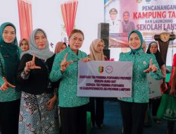 Canangkan Desa TAPIS dan Luncurkan Sekolah Lansia di Kampung Rukti Endah, Ketua TP PKK Lampung Dorong Pembangunan SDM Dimulai dari Desa