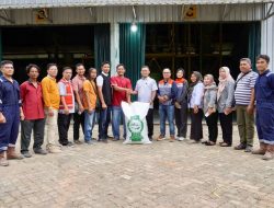 Pertamina Patra Niaga Regional Sumbagsel Bantu Pokdakan Lamperkas Tekan Biaya Produksi Lewat Pakan Ikan Mandiri