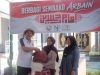 Kepala Lapas Makassar Serahkan 50 Paket Sembako Kepada Keluarga Warga Binaan dan Warga Sekitar