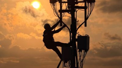 XLSMART Manfaatkan Spektrum Baru untuk Perluas Manfaat 5G Bagi Masyarakat Indonesia