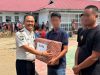 Kepala Lapas Muara Tebo Serahkan Hadiah Perlombaan Kepada Warga Binaan