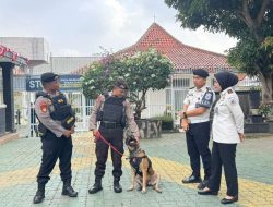 Kalapas Ike Rahmawati Pimpin Apel Pagi Bersama Tim K9 Polda Lampung Perkuat Deteksi Dini Narkoba
