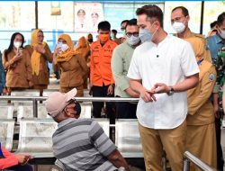 Turun Langsung Pastikan Warga Tetap Aman, Bupati Egi Siagakan Layanan Kesehatan Hadapi Dampak Erupsi Anak Krakatau
