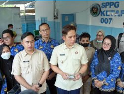 Usai Jenguk Siswi MI Ma’arif yang Masih Dirawat, Bupati Egi Minta BGN Suspend SPPG yang Belum Penuhi Standar