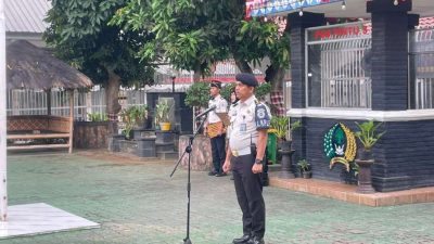 Kepala KPLP Keynes Pimpin Apel Pagi Bersama Seluruh Jajaran Petugas Lapas Kelas I Bandar Lampung