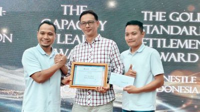 Pelanggan Industri Raih Penghargaan pada Kegiatan Customer Gathering PGN Area Lampung