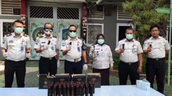 Musnahkan Barang Inventaris Usang, Lapas Kelas I Bandar Lampung Laksanakan Pemusnahan Spray Bubuk Merica di Lapangan Apel