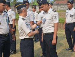 Tegakkan Disiplin, Lapas Terbuka Kendal Gelar Apel Pagi dan Pemeriksaan Atribut Dinas Pegawai