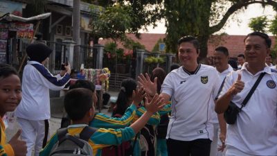 Kalapas Martapura Beserta Jajaran Laksanakan Jalan Sehat dan Senam Bersama