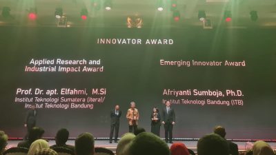 Berhasil Hilirisasi Riset ke Industri, Rektor Itera Raih Inovator Award dari Danantara