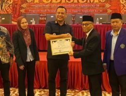 Kepala LPKA Tenggarong Terima Penghargaan Atas Partisipasi Anak Binaan dalam Yudisium FKIP